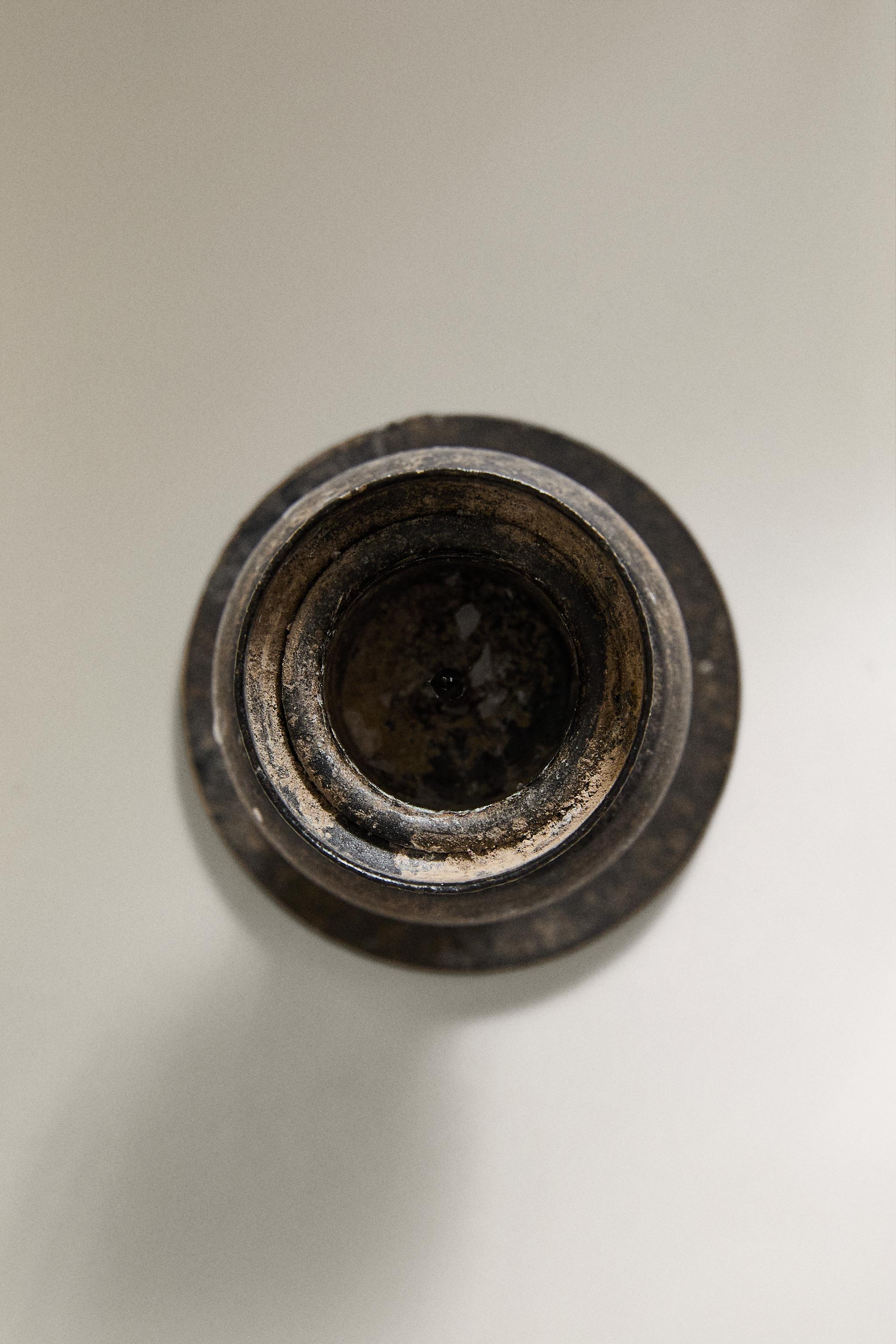 TALL IRON CANDLEHOLDER